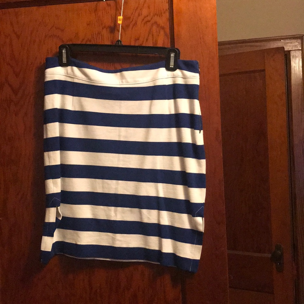 Stripped skirt